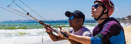 kiteboarding beginner lesson - learn to kitesurf in Mui Ne